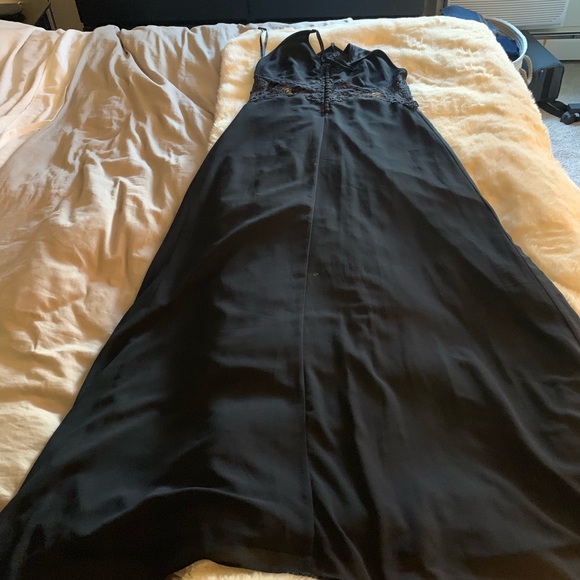 Jarlo Siobhan dress in navy - Picture 7 of 7